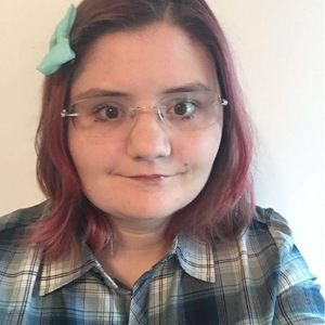 Meet your Posher, Holly