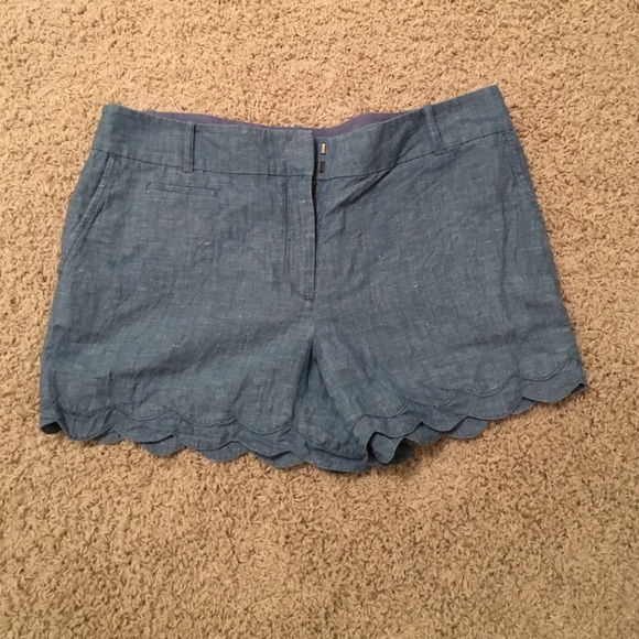 Loft scallop shorts