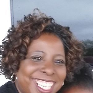 Meet your Posher, Gloria