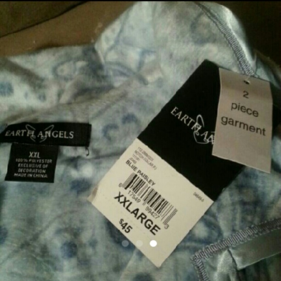 NWT'S lounging 2pc set - Picture 2 of 2