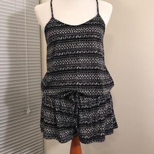 XHILARATION printed romper/coverup