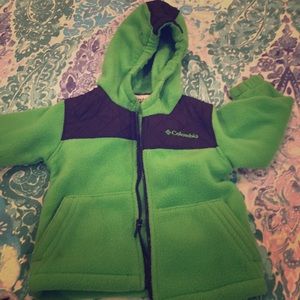 Green fleece with hood
