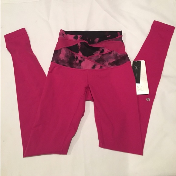 Lulu Lemon yoga pants - Picture 3 of 4