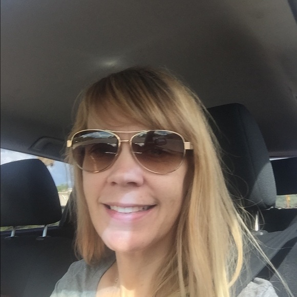 Meet your Posher, Lynn