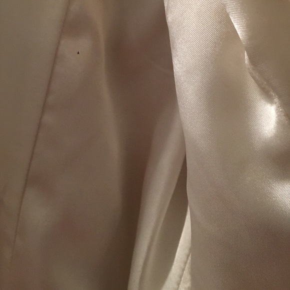 White Winter Coat. - image 3