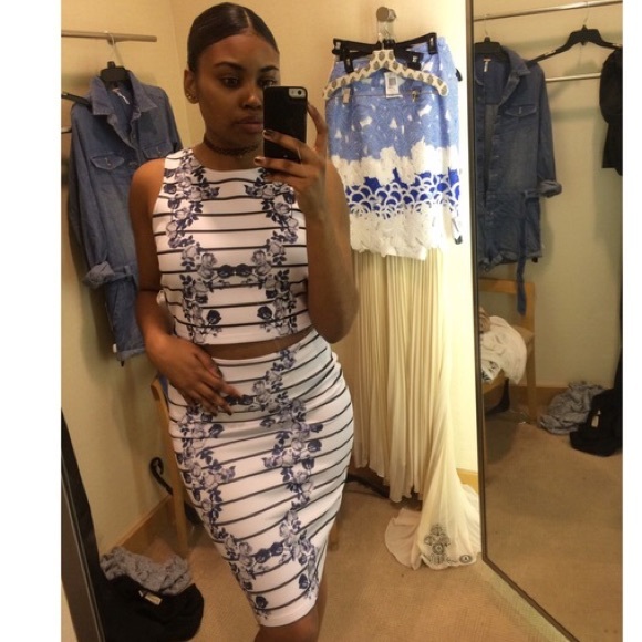 MINK PINK 🌼 CROP TOP FROM TWO PIECE