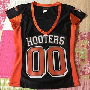 Hooters jersey