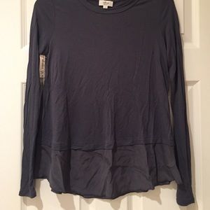Aritzia long sleeve blue/grey long sleeve shirt