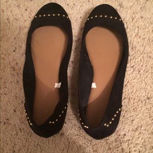 Black ballet flats