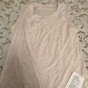 Lululemon tank