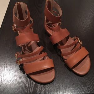 Like new Micheal Kors sandal