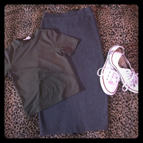 High waisted pencil skirt