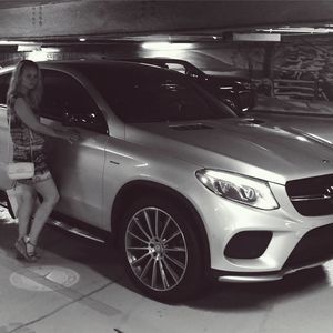 Meet your Posher, Elena