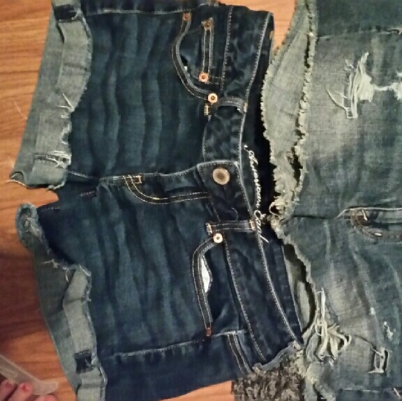 2 American eagle shorts - Picture 2 of 2