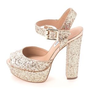 Steve Madden Jilly Heel in Gold Glitter
