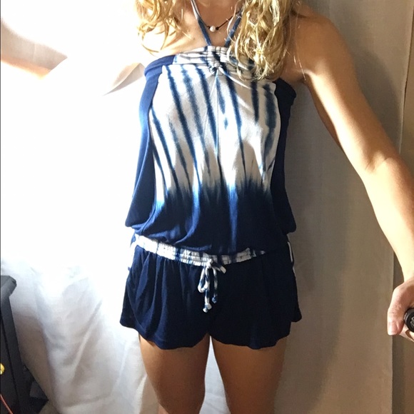 ❌FLASH SALE❌ NWT strapless romper / beach cover up