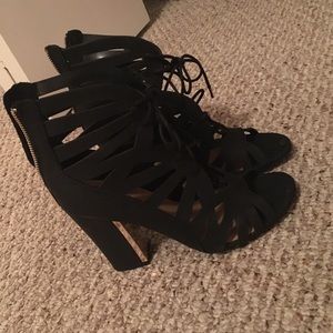 Lace up heel