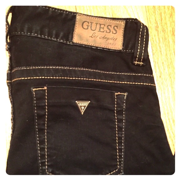Guess Jeans Dark Wash size 29/6