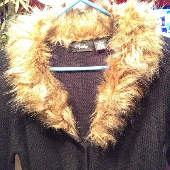 Knitted button down fur sweater - Picture 2 of 2