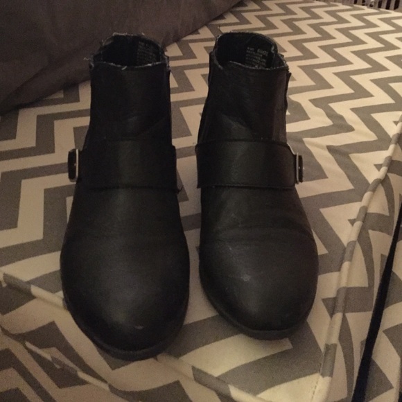 Perfect for fall boots - Picture 2 of 4