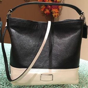 Coach HAMPTONS LEATHER MINI BUCKET CROSSBODY