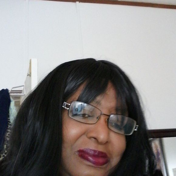 Meet your Posher, Georgia