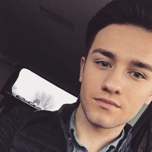 Meet your Posher, Darin