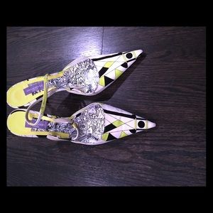 Emilio Pucci Signature Sling back!