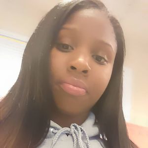 Meet your Posher, Simone