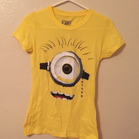 Minion tee NWT