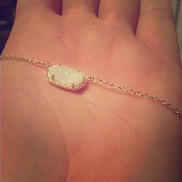 Brand new KENDRA SCOTT ELISA GOLD PENDANT NECKLACE