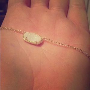 Brand new KENDRA SCOTT ELISA GOLD PENDANT NECKLACE