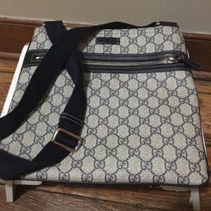 AUTHENTIC Limited Gucci messenger bag