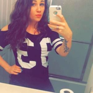 Meet your Posher, Kayla