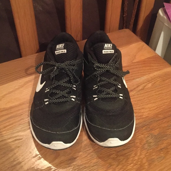 Nike flex sneakers!