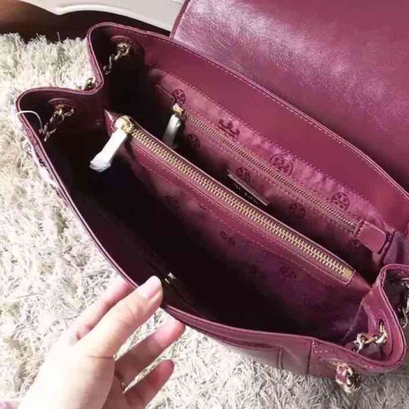 Tory Burch Marion Quilted Burgundy Shoulder Bag - Picture 4 of 4