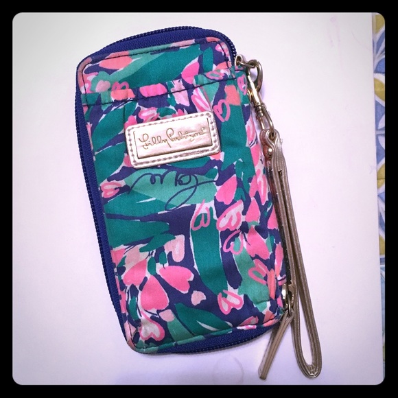 Lilly phone/wallet wristlet