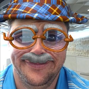 Meet your Posher, Greg