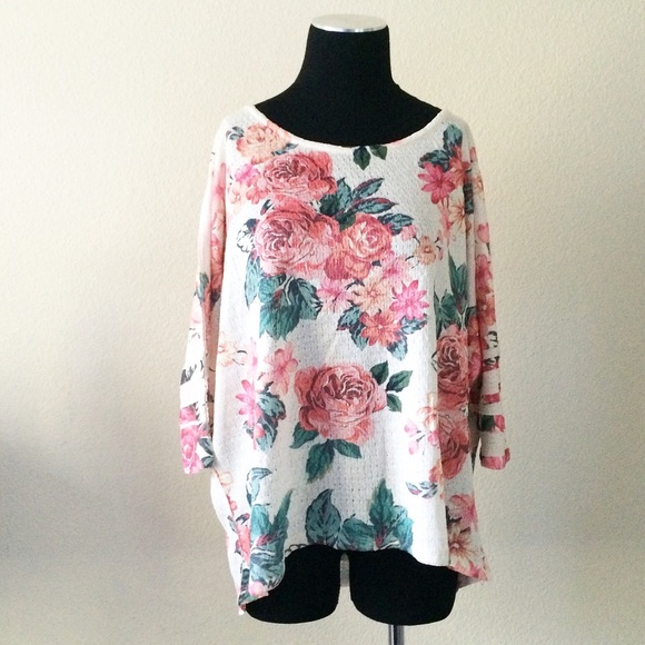 Wet Seal Tops - Nwt 3x floral sweater top wet seal