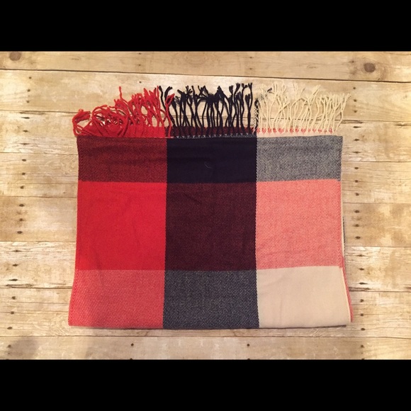 Bonfire Scarf - Picture 3 of 3