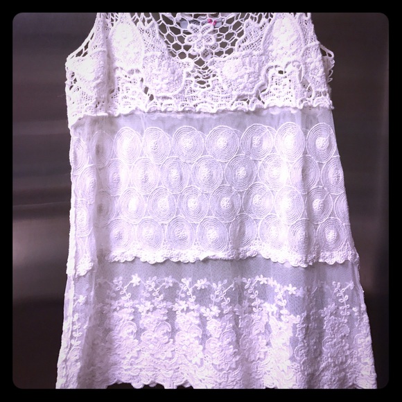 🌹Delicate lace tank top🌹