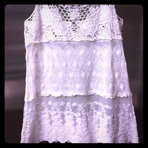 🌹Delicate lace tank top🌹