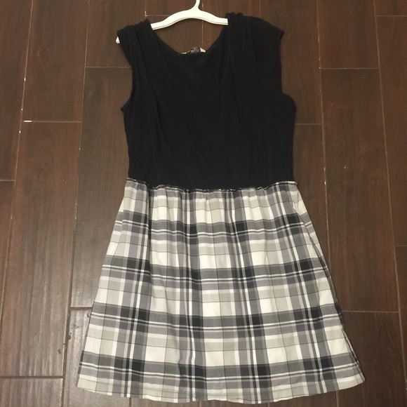 Black, white and gray dress