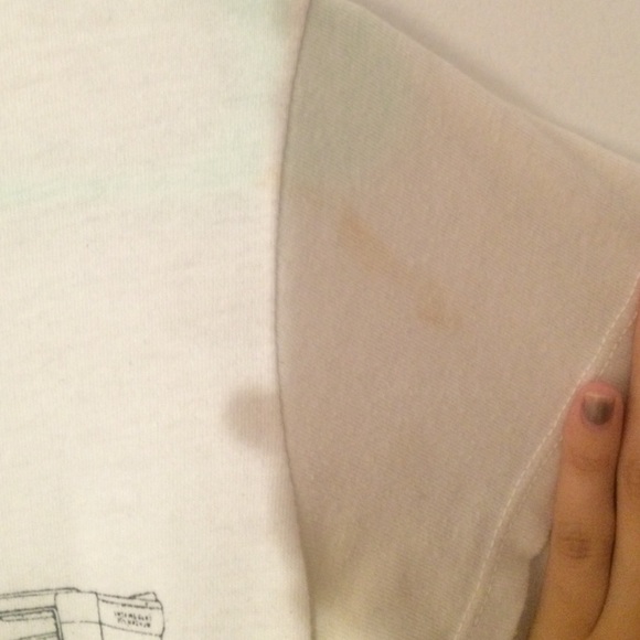 Brandy "gun" tee/MAKE OFFERS - Picture 2 of 2