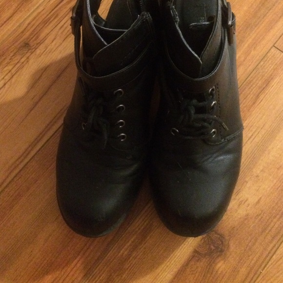 Forever 21 booties/MAKE OFFERS - Picture 3 of 3