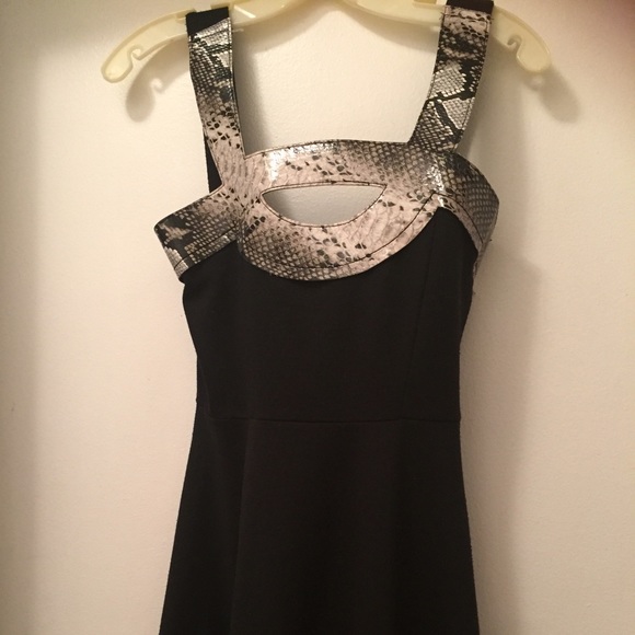 Black skater dress snake print