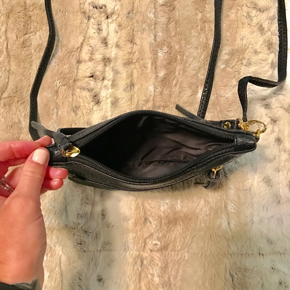43 h m handbags black gold mini bag clutch from chelsi s closet on poshmark 43 h m handbags black gold mini bag clutch from chelsi s closet on poshmark