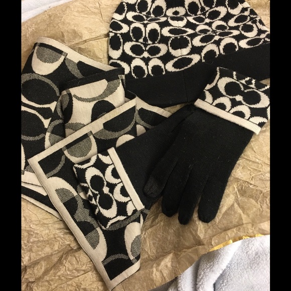 3 piece Coach Set