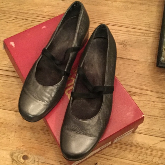 Munro "Andrea" Sz 10 M, Used, Gun Metal Metallic - Picture 2 of 4