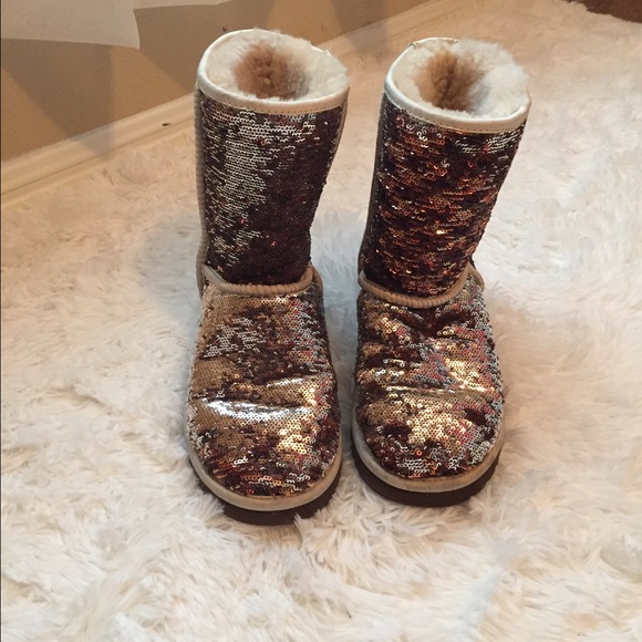 Sequin UGGS